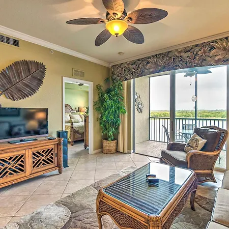River Strand Country Club Condo With Pool Access!